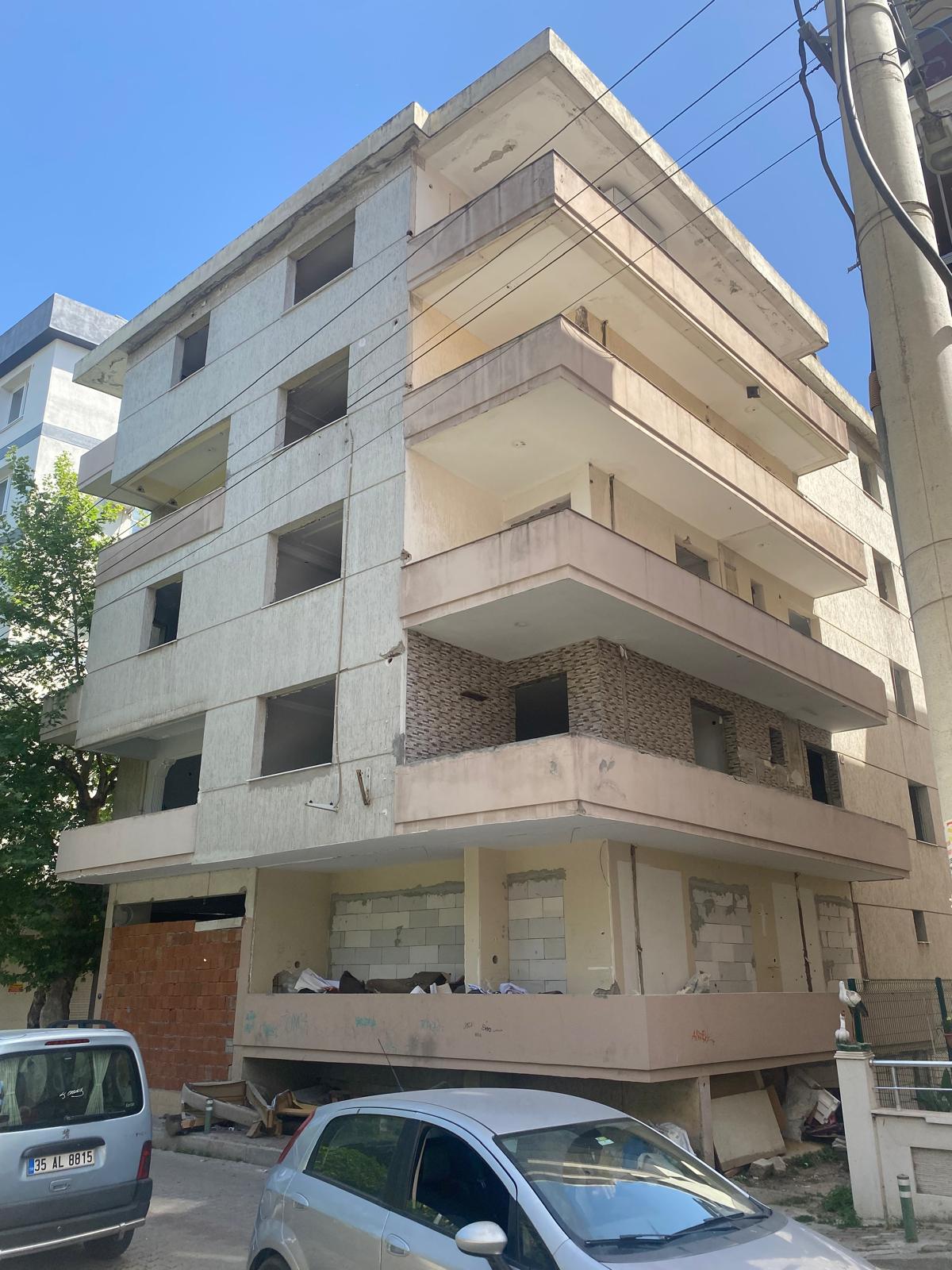 Karşıyaka Derya Apartmanı Kentsel Dönüşüm Projesi